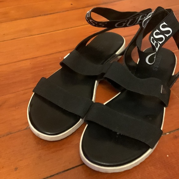 Guess ankle strap sandals - Picture 2 of 4